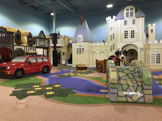 Mountain Play Lodge