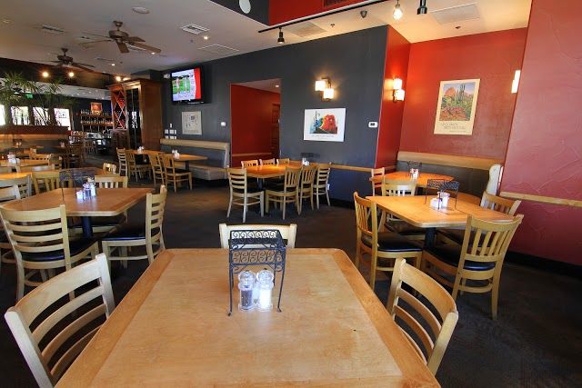 Stuft Pizza Bar & Grill