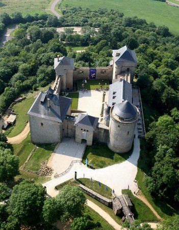 Burg Malbrouck