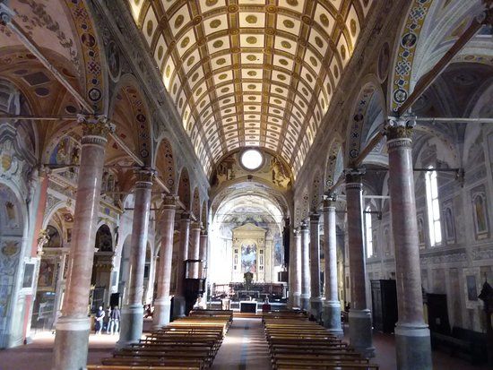 Basilique Santa Maria Valvendra